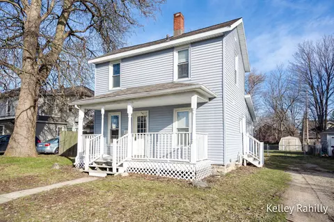 411 E Green St, Hastings, MI 49058