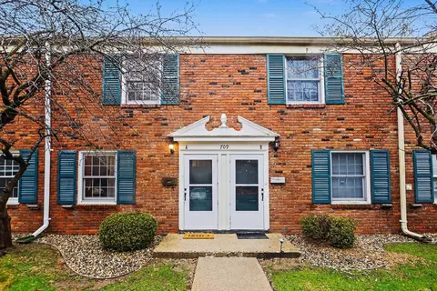 709 Garland Cir #A, Kalamazoo, MI 49008