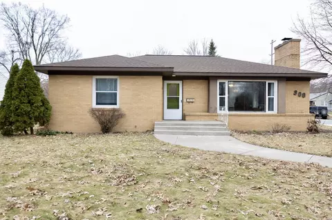 900 W Cass St, Greenville, MI 48838