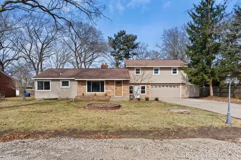 1924 Maryland Blvd, Norton Shores, MI 49441