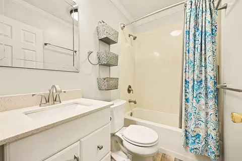 Bath - 5505 Fulton St NE, Ada, MI 49301 photo 3 of 3