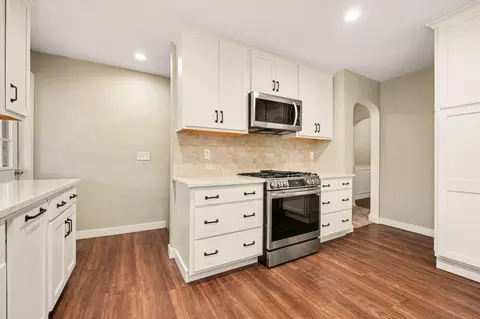 Kitchen - 5505 Fulton St NE, Ada, MI 49301 photo 2 of 3