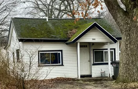 2844 Valley St, Norton Shores, MI 49444