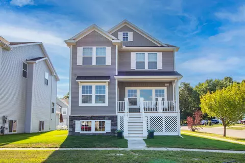 5122 Parkview Ln, South Haven, MI 49090