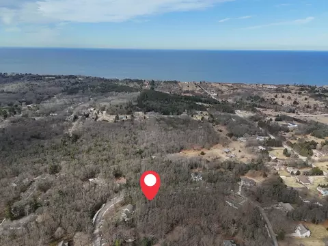 meadow wood drive, Manistee, MI 49660