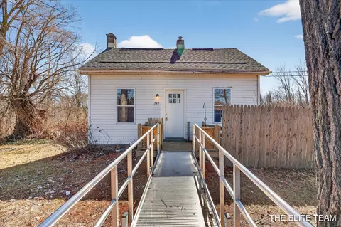 343 W Long Lake Rd, Orleans, MI 48865
