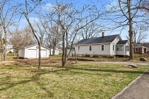 Exterior - 516 Forest St, Three Rivers, MI 49093 photo 5 of 6