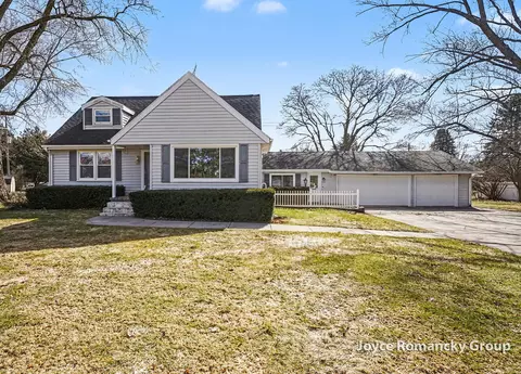 Exterior - 503 W Gilson St, Edmore, MI 48829 photo 2 of 6