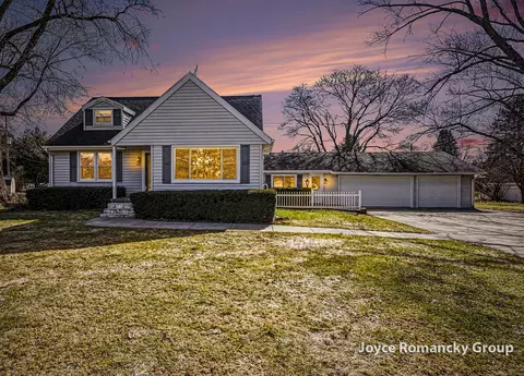 503 W Gilson St, Edmore, MI 48829