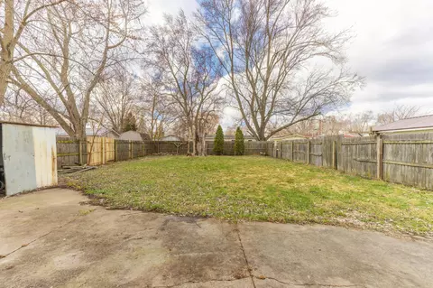 Exterior - 241 N 26th St, Springfield, MI 49037 photo 3 of 5