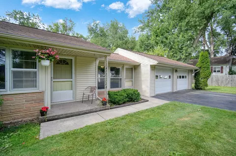 1905 W Franklin St, Jackson, MI 49203