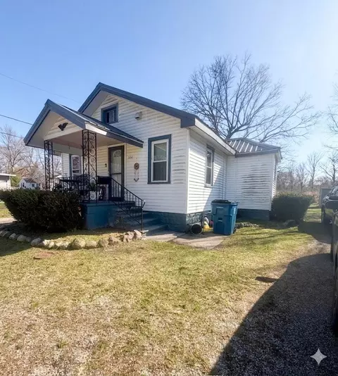518 Earl Ct, Niles, MI 49120