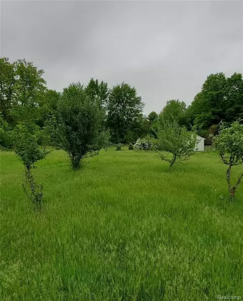 34620 California St, Romulus, MI 48174