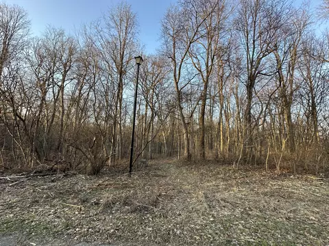 6263 Maple Wood Dr, Edwardsburg, MI 49112