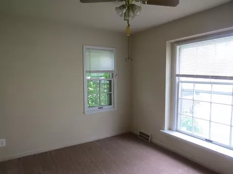 Bedroom - 17538 Matthews St, Riverview, MI 48193 photo 1 of 3