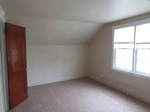 Bedroom - 17538 Matthews St, Riverview, MI 48193 photo 3 of 3
