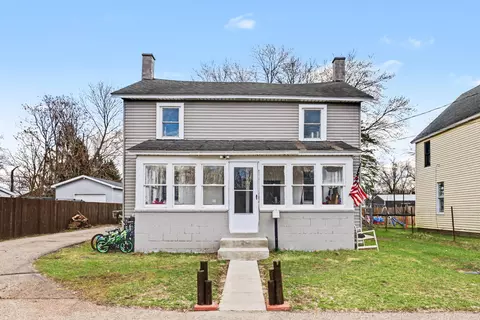 216 N Wilmott St, Otsego, MI 49078