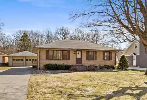 340 Collindale Ave SW, Grand Rapids, MI 49534