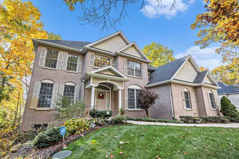 4001 Broken Ridge Cir, Galesburg, MI 49053