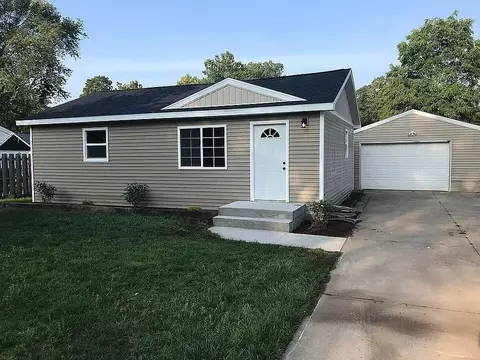 5647 Averill Ave SW, Grand Rapids, MI 49548