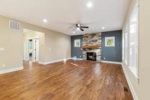 Living - 0 Silkworth Blvd, Jackson, MI 49201 photo 3 of 8
