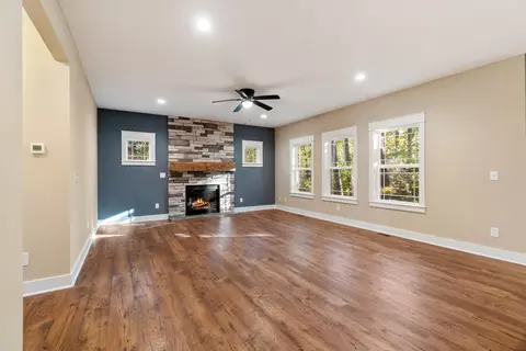 Living - 0 Silkworth Blvd, Jackson, MI 49201 photo 2 of 8