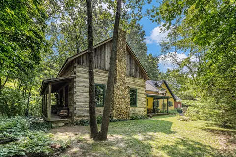 12236 6 12 Mile Rd, Battle Creek, MI 49014