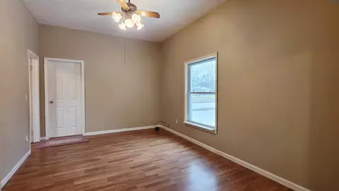 Living - 321 S 4th St, Edmore, MI 48829 photo 2 of 3