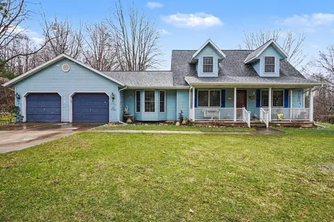 102 Sweetheart Ln, Battle Creek, MI 49017
