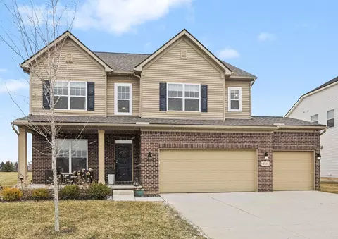 2744 Salt Springs Dr, Saline, MI 48176