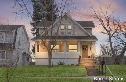 232 Dean St NE, Grand Rapids, MI 49505