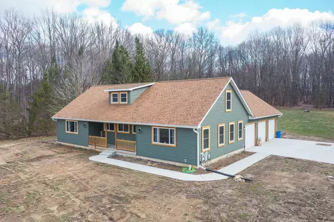 12500 11 Mile Rd, Ceresco, MI 49033