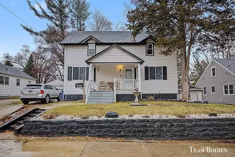 1050 Spring Ave NE, Grand Rapids, MI 49503