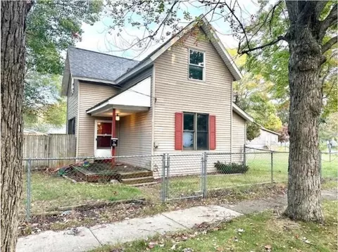 2184 Mann St, Muskegon, MI 49441