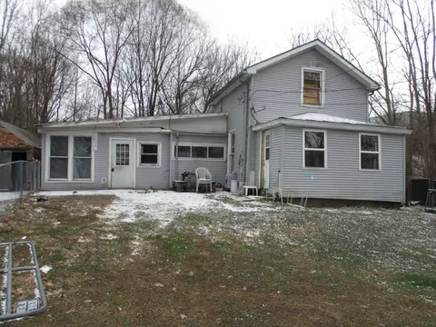 Exterior - 1915 River St, Jackson, MI 49202 photo 1 of 2