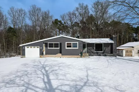 4184 Butternut Dr, Holland, MI 49424