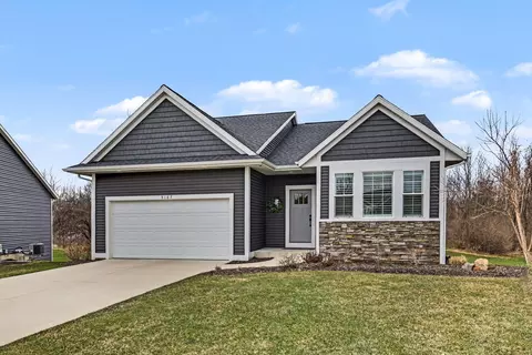 5187 Salmon River Ct SW, Wyoming, MI 49418