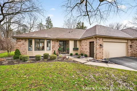 2374 Bob White Ct SE #86, Grand Rapids, MI 49546