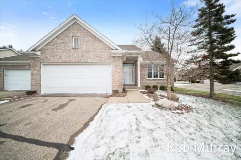 2040 Bryceway Ct NE #56, Grand Rapids, MI 49505