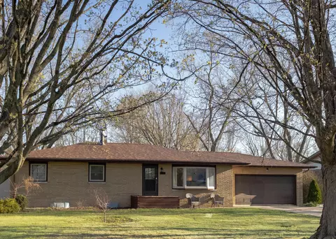 1829 Nash Dr, St. Joseph, MI 49085