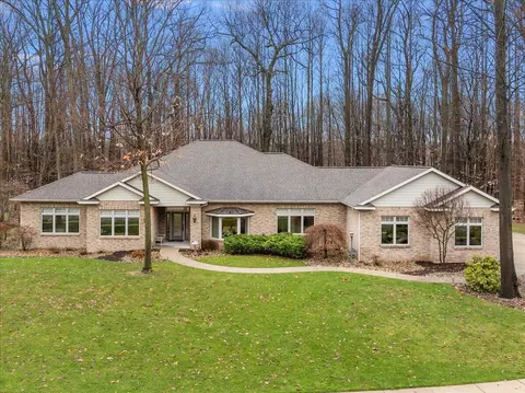 2666 Heritage Way, Stevensville, MI 49127