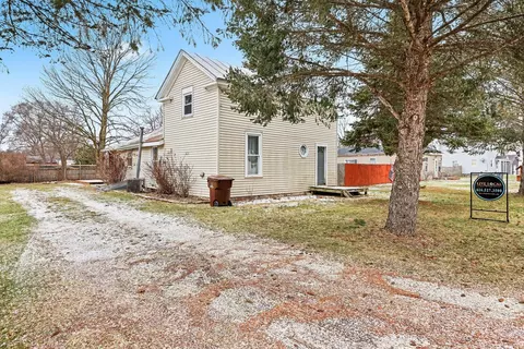 265 S Tabor St, Lyons, MI 48851