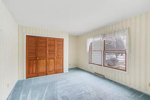 Bedroom - 14789 E Augusta Dr, Augusta, MI 49012 photo 3 of 5