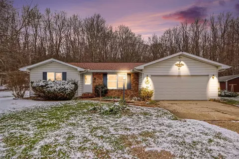 Exterior - 14789 E Augusta Dr, Augusta, MI 49012 photo 2 of 8