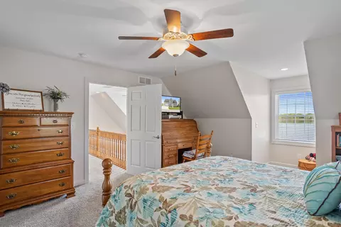 Bedroom - 243 E Rose Rd, Coldwater, MI 49036 photo 3 of 5