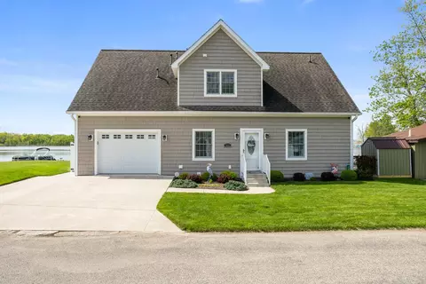 Exterior - 243 E Rose Rd, Coldwater, MI 49036 photo 5 of 7