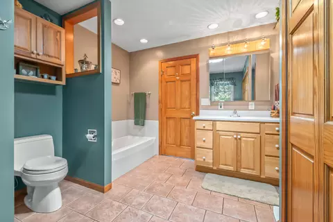 658 Fair Dr, Bronson, MI 49028 photo 24