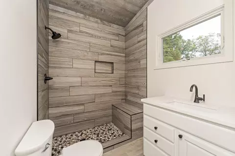 Bath - 50 E Baseline Rd, Gobles, MI 49055 photo 1 of 2
