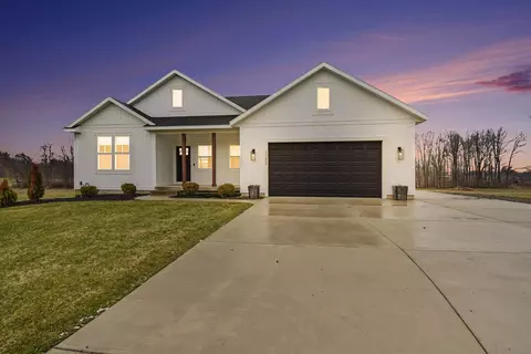 3382 13th St, Wayland, MI 49348