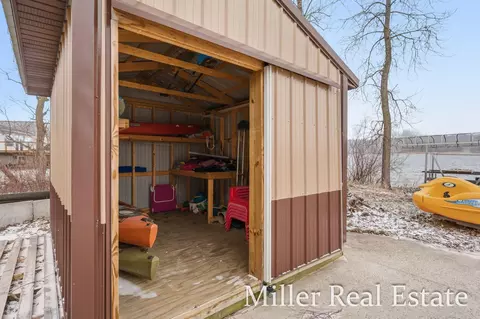 153 Sunset Dr, Dowling, MI 49050 photo 21